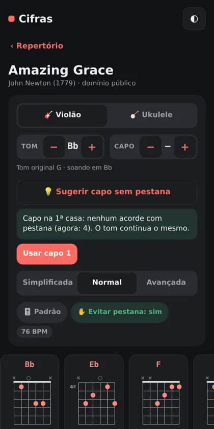 App de cifras sugerindo o capotraste que evita pestana